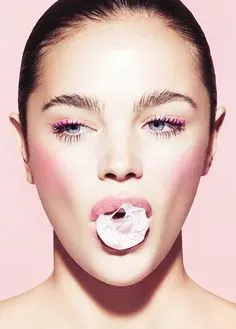 A vibrant selection of high-energy gum flavors, ready to fuel busy lifestyles.